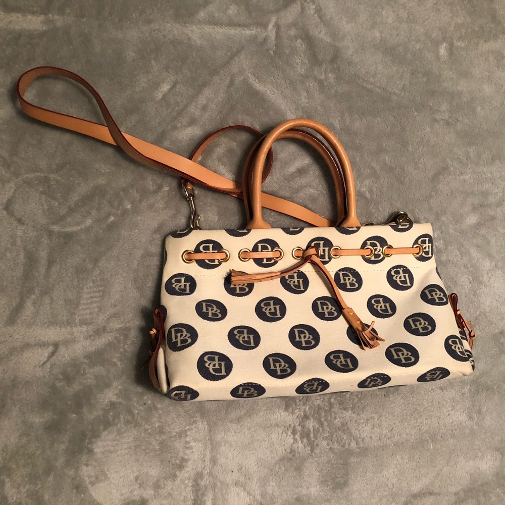 Dooney & Bourke purse